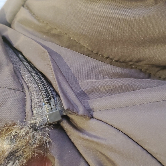 Women's d.e.t.a.i.l.s Hooded Jacket - Picture 11 of 14